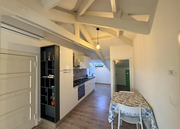 Mansarda Prestige Marina דירה